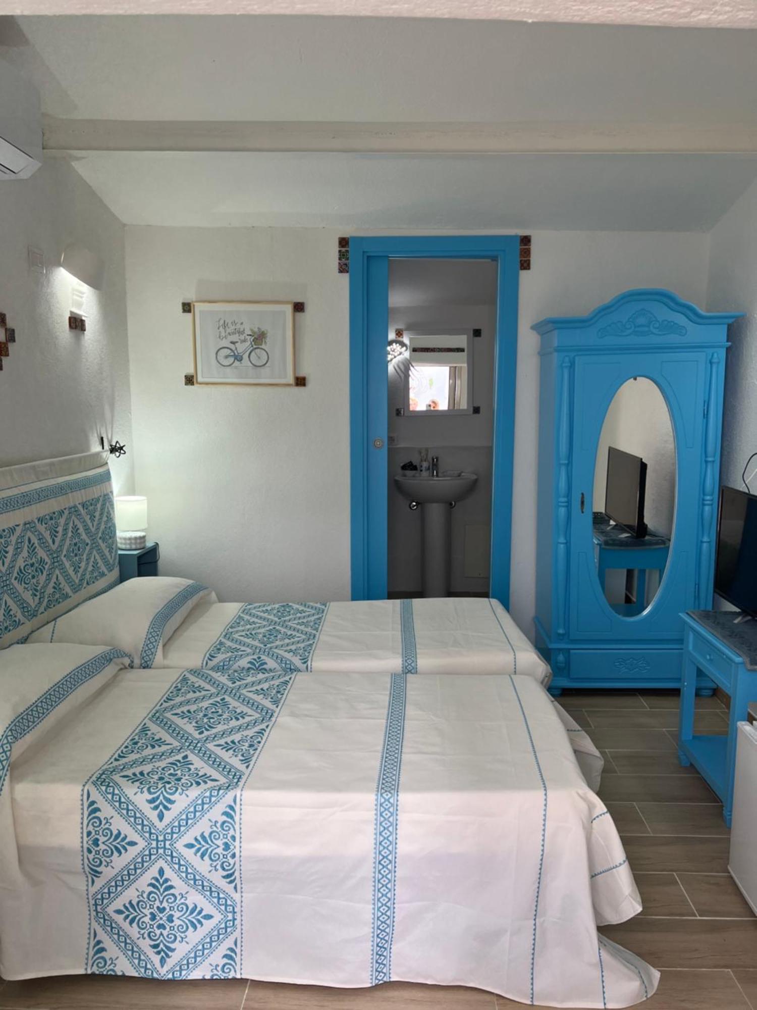 Da Tea Bed and Breakfast San Teodoro  Esterno foto